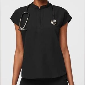 figs rafaela scrub top
black
small